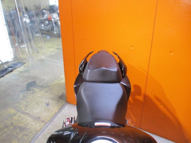 シートもこの通り状態グッド！！流石低走行の高年式車！破れもなくへたりもなく本当に状態グッドですよ！！